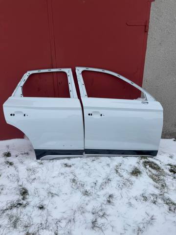 Двері задні, праві 80A833052ASTL VAG