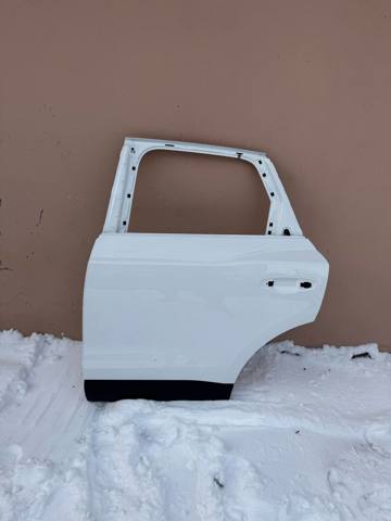 Двері задні, ліві Audi Q3