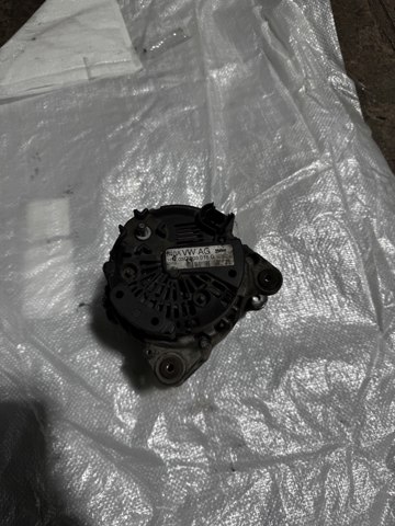 Авто генератор 03G903016G VAG