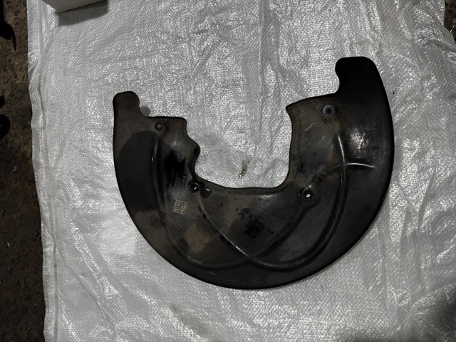 Захист гальмівного диска, переднього, правого 4M0615312A VAG
