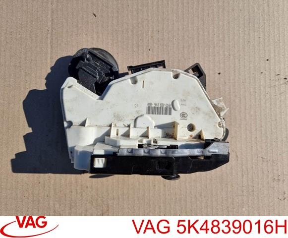 Замок задньої дверї, правої 5K4839016H VAG