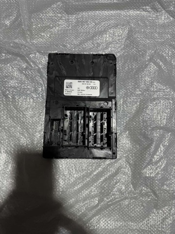 Модуль керування (ЕБУ) бортової мережі 8W0907063CG VAG