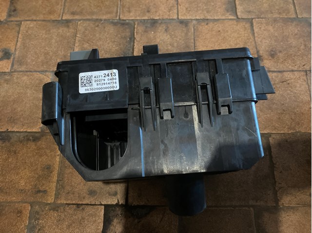 Реле запобіжників 42712413 GM