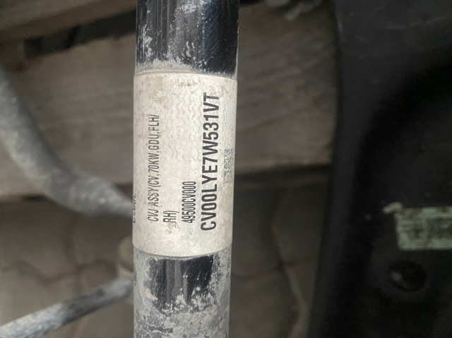 Піввісь (привід) передня 49500CV000 HYUNDAI