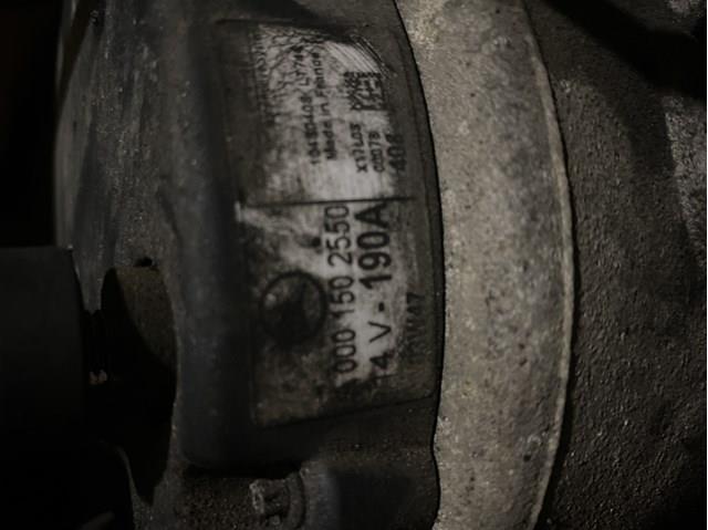 Генератор автомобільний A0001502550 MERCEDES