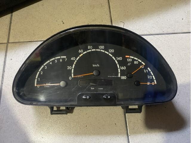 Панель приладів A0014460721 MERCEDES