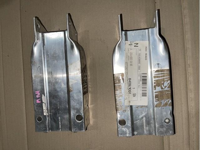 Кронштейн підсилювача переднього бампера A2046200995 MERCEDES
