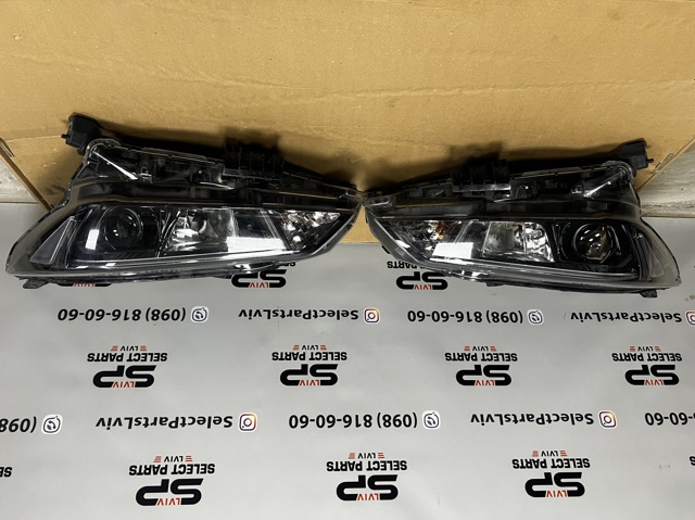 Фара передня права 260105SH0A NISSAN