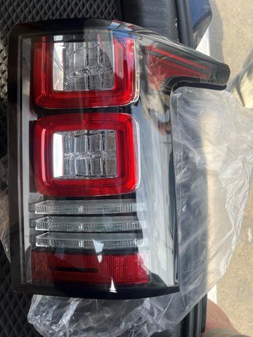 Ліхтар задній правий LR061659 LAND ROVER