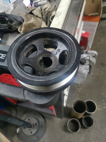 Шків колінвала Mercedes ML/GLE