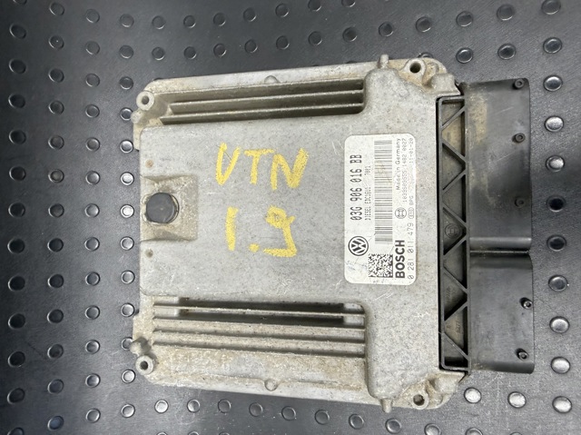Модуль управління двигуном 03G906016BB VAG