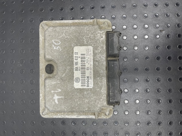 Комп'ютер двигуна 06A906018GB VAG