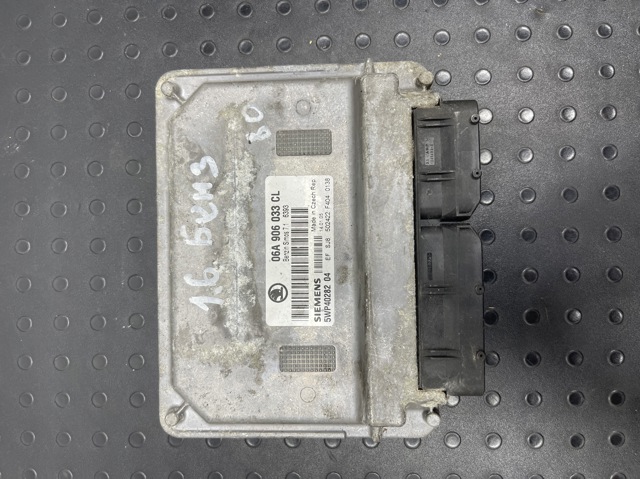 Комп'ютер двигуна 06A906033CL VAG