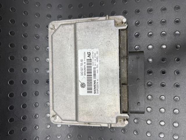 Управління включенням КОМ 0AD927755AB VAG