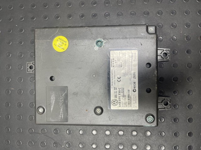 Блок керування Bluetooth 1K8035730C VAG
