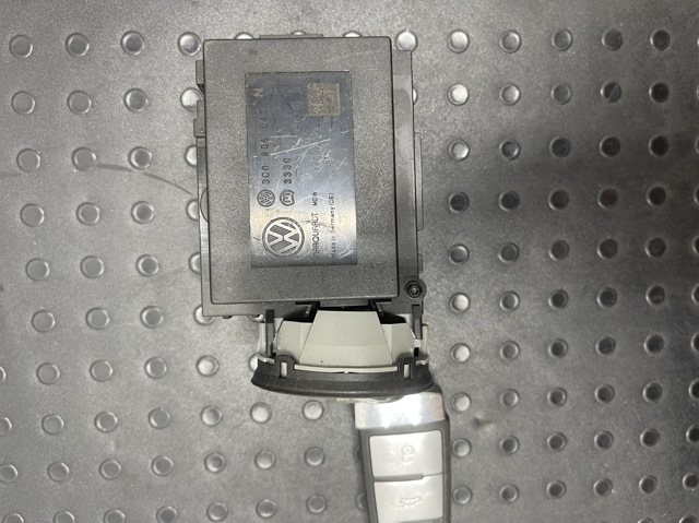 Кінцевий вимикач замку запалювання 3C0905843N VAG