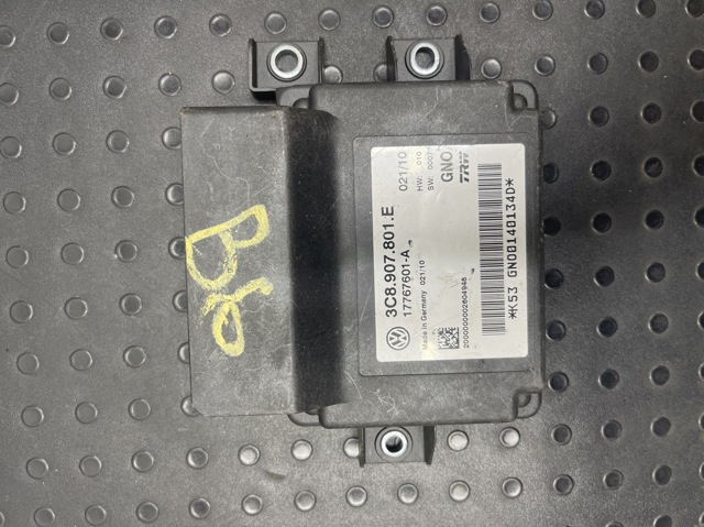 Блок керування (модуль) електромеханічного стояночного гальма 3C8907801E VAG