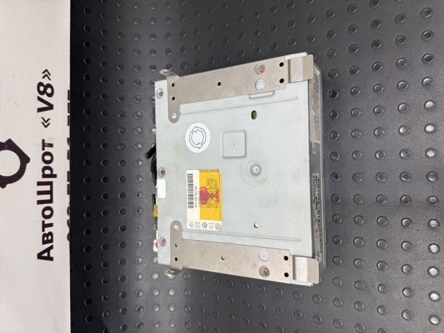 Блок керування мультимедійний 4F0035541NX VAG