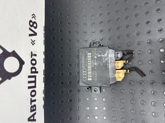 Модуль керування (ЕБУ) парктроніком 4F0919283E VAG