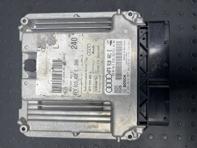 Блок двигуна 4F9910401E VAG