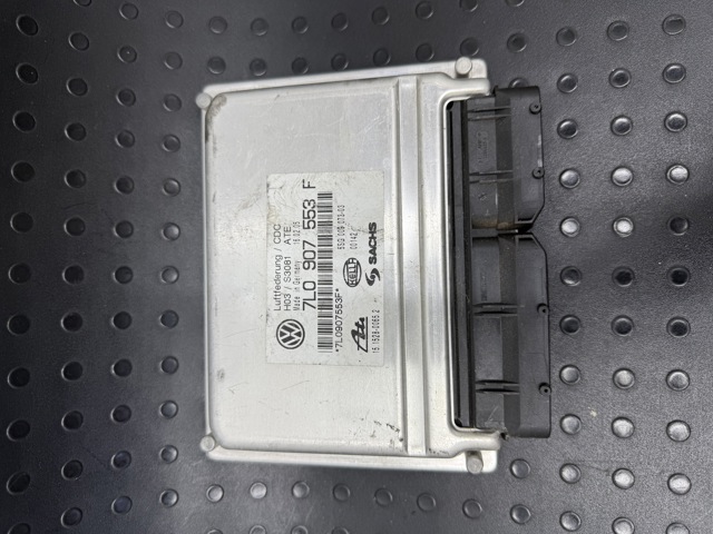 Блок керування пневмопідвіскою 7L0907553F VAG