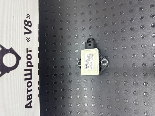 Датчик поперечного прискорення (ESP) 8E0907637B VAG