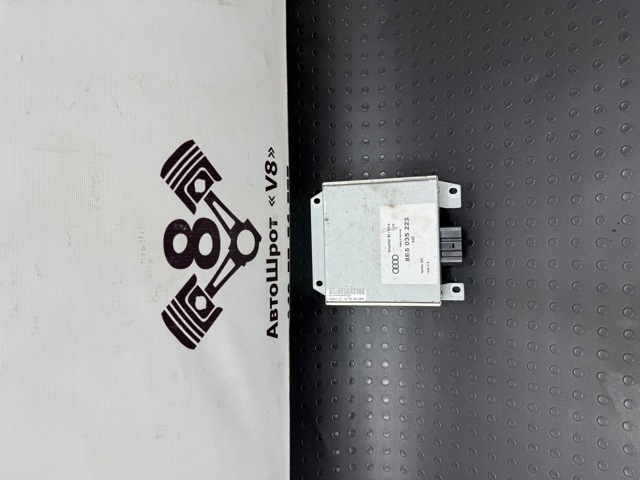 Підсилювач звуку аудіосистеми 8E5035223 VAG