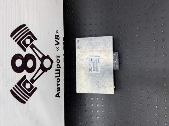 Блок керування Bluetooth 8P0862335E VAG