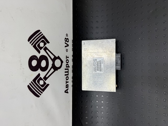Блок керування Bluetooth 8P0862335M VAG