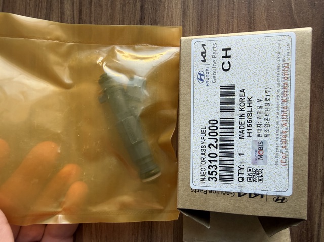 Форсунка паливна 353102J000 HYUNDAI