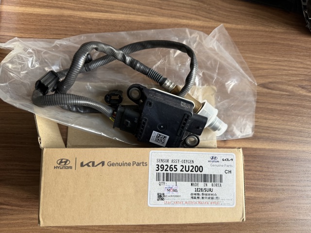 Датчик оксидів азоту NOX 392652U200 HYUNDAI