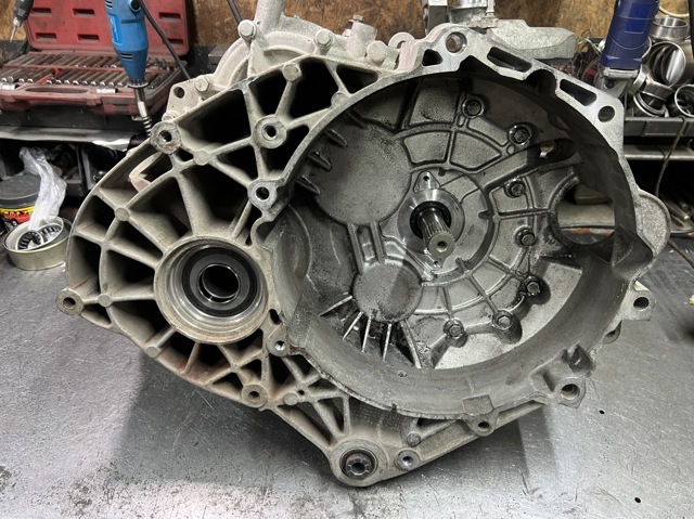 Коробка механіка в зборі 0AX300040AX VAG