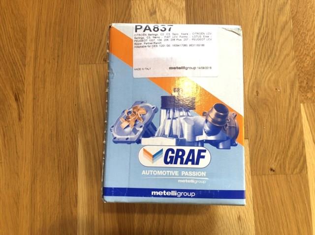 Насос охолоджуючої рідини PA837 GRAF