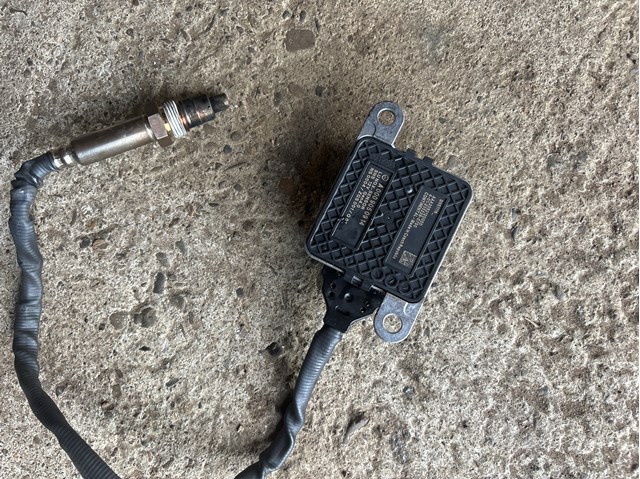Датчик оксидів азоту NOX A0009050914 MERCEDES