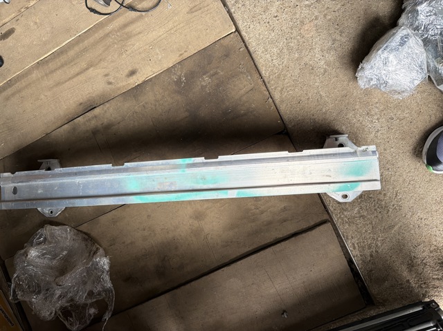 Підсилювач бампера заднього A2546102502 MERCEDES