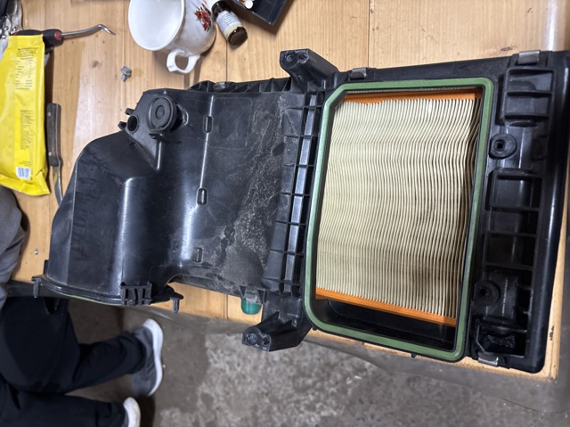 Коробка фільтра Mercedes E