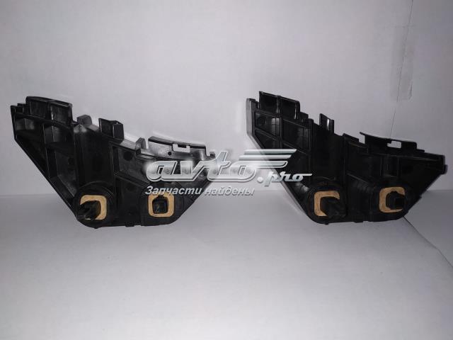 Кронштейн бампера заднього, правий 5256212130 TOYOTA
