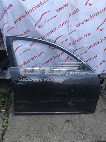 Пасажирські передні двері 6700130841 TOYOTA