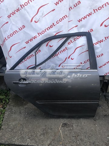 Двері задні в зборі 6700333120 TOYOTA