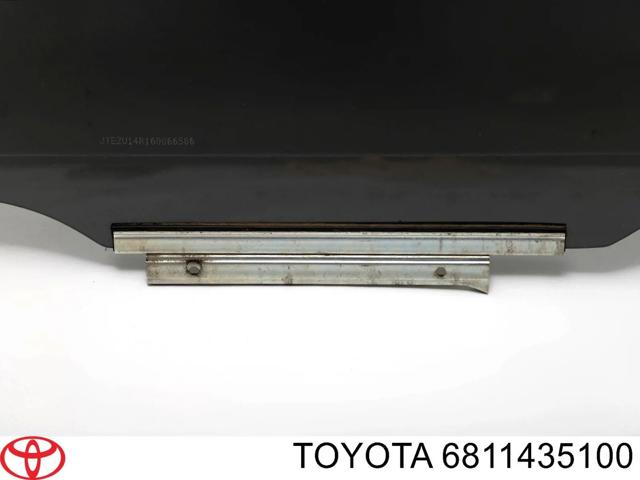 Скло задньої двері лівої 6811435100 TOYOTA