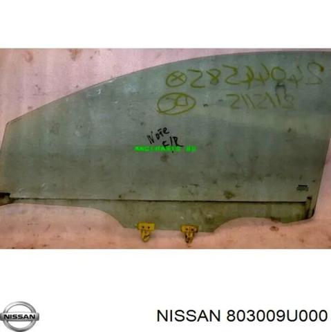 Скло пасажирських дверей 803009U000 NISSAN