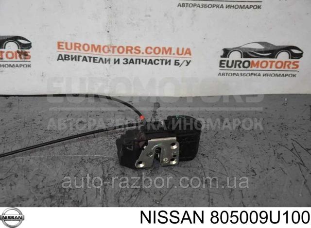 Замок двері правої передньої 805009U100 NISSAN