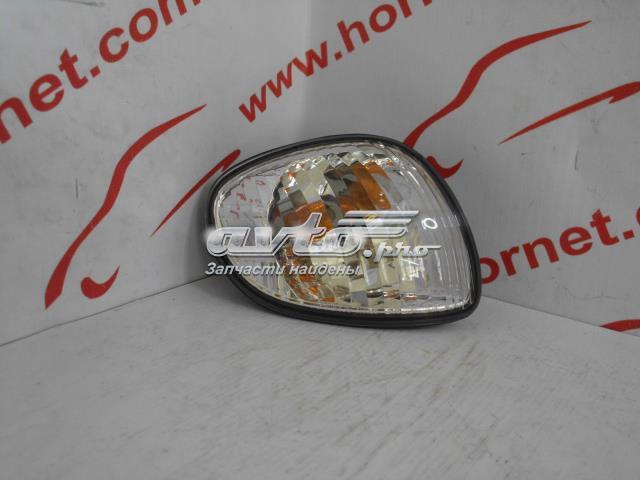 Габарит-показник повороту, правий 8151012890 TOYOTA