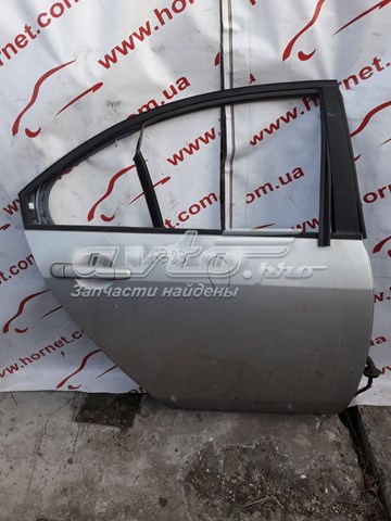 Двері пасажирські задні праві 82100AV631 NISSAN