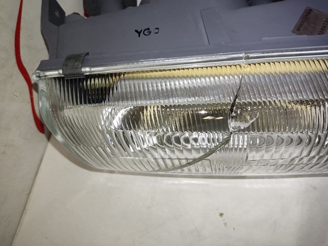 Фара передня права 9210243300 HYUNDAI