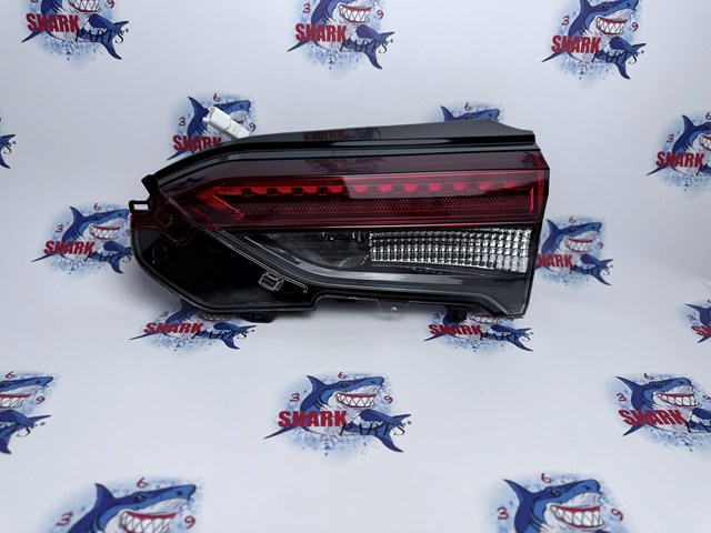 Стоп задній 8158142151 TOYOTA