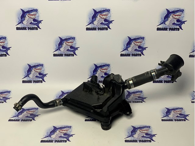 Масловіддільник газів LR025914 LAND ROVER