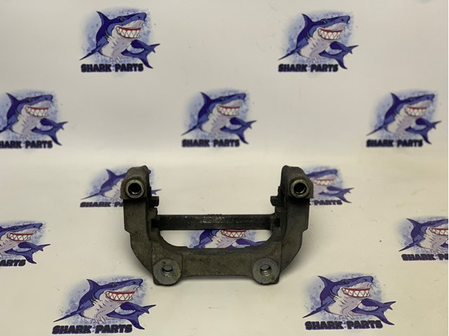 Скоба гальмівного заднього супорта LR036572 LAND ROVER