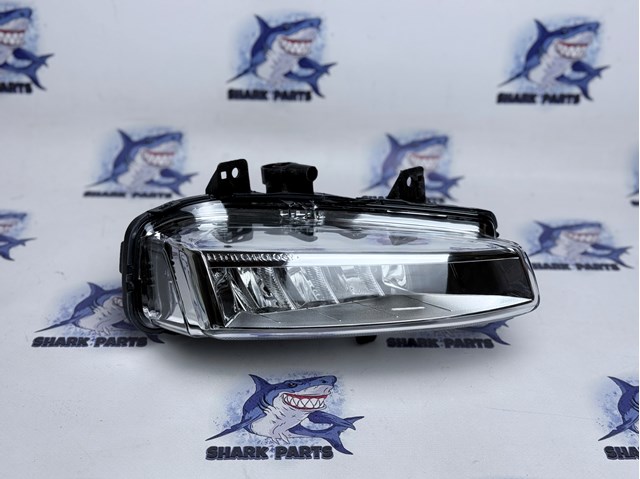 Права протитуманні фари LR077887 LAND ROVER