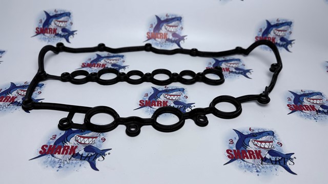 Прокладка кришки клапанної  LR166341 LAND ROVER
